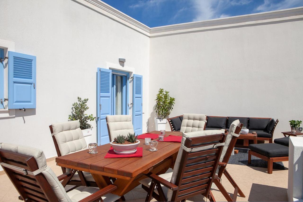 Sunrise Apartment Santorini Emporio  ภายนอก รูปภาพ